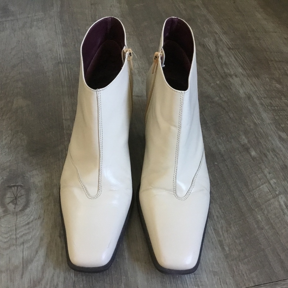 Carrano Cream leather ankle boots